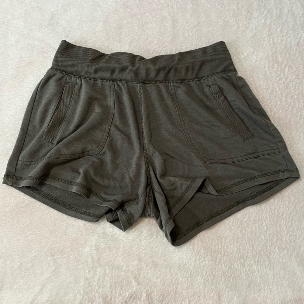 Athletic Works army green Shorts with Two Front Pockets